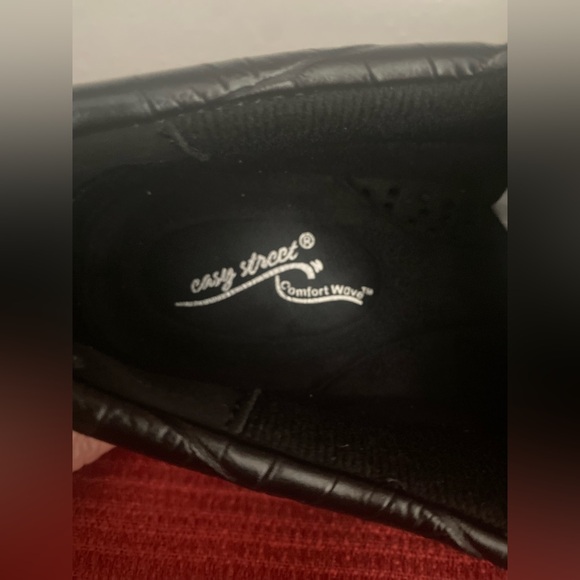 Womens Easy Street Black Comfort Mules - Picture 14 of 16